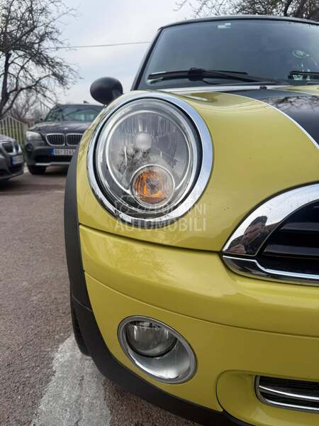 MINI One AUTO. M. A. T. I. C.