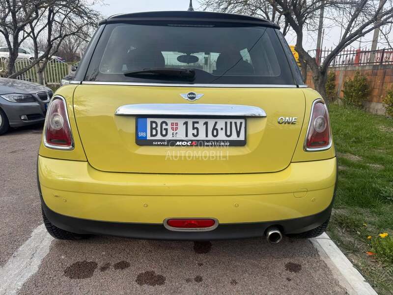 MINI One AUTO. M. A. T. I. C.