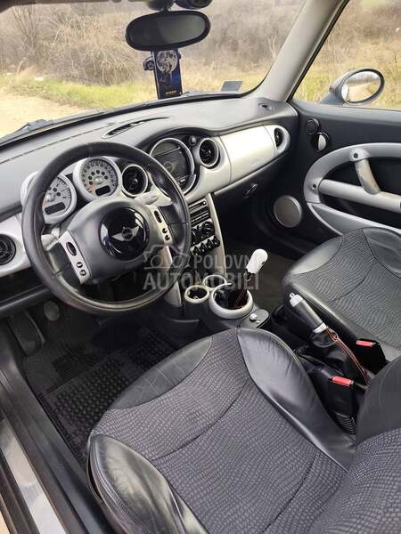 MINI Cooper 1.6