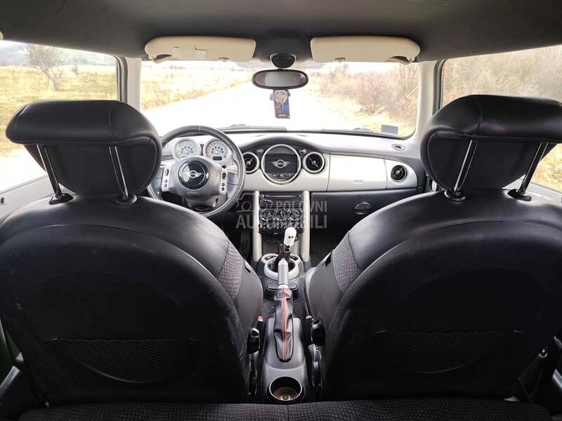 MINI Cooper 1.6