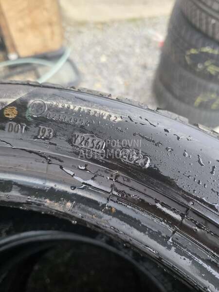 Pirelli 245/45 R19 Zimska
