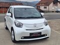 Toyota iQ 