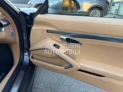 Porsche 911 Carrera 4s slika 42