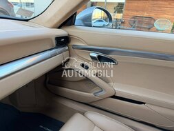 Porsche 911 Carrera 4s slika 30