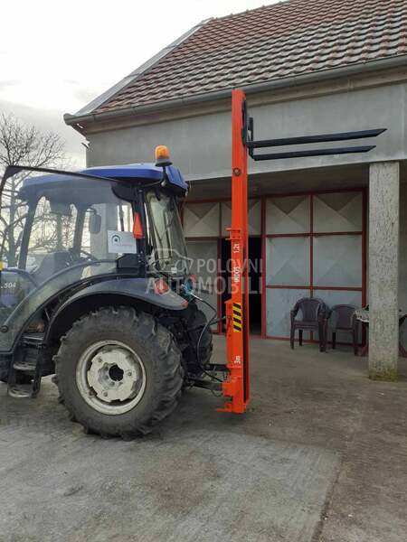 Bobcat still 2m   2t.