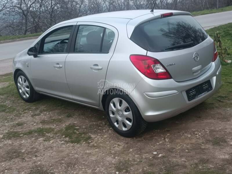 Opel Corsa D 1.2ben