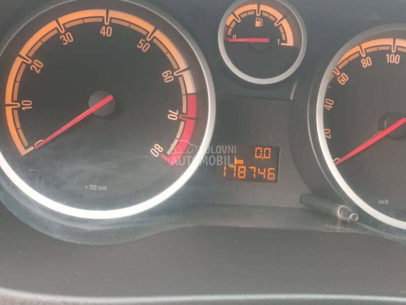 Opel Corsa D 1.2ben