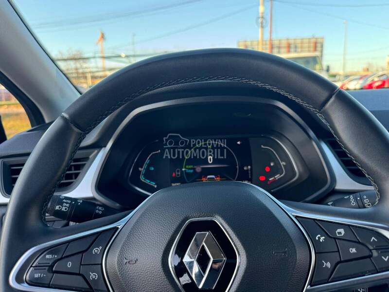 Renault Captur 1.6 E-TECK