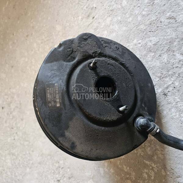 Kočiona servo pumpa