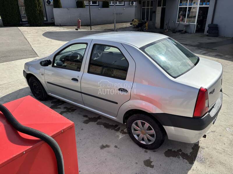 Dacia Logan 
