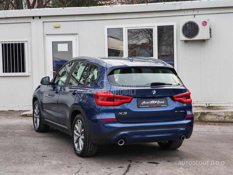 BMW X3 xDrive30e