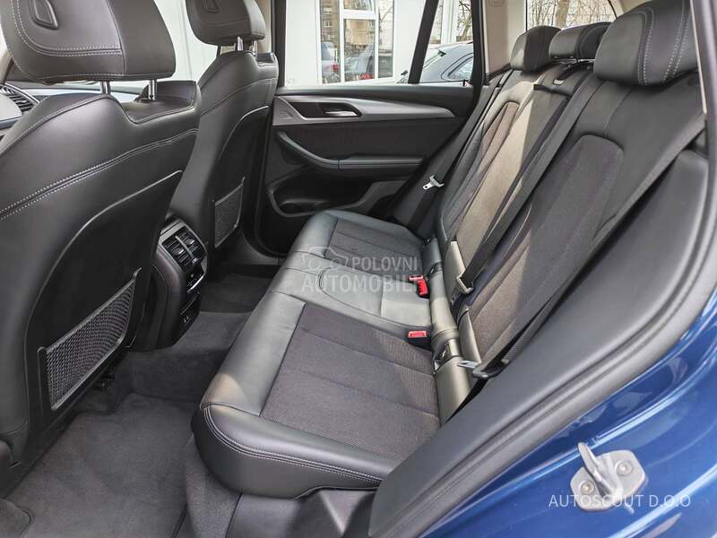 BMW X3 xDrive30e