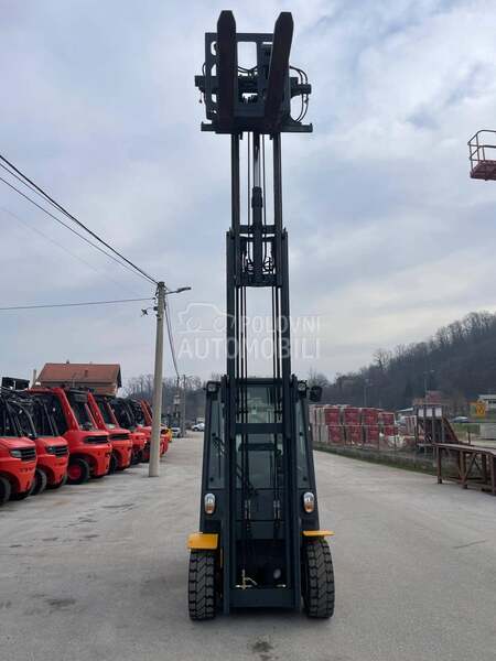 Jungheinrich 3.5 tona Triplex