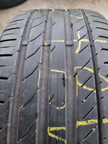 Continental 235/45 R18 Letnja