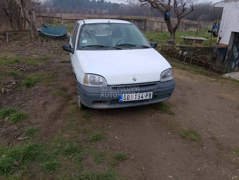 Renault Clio 
