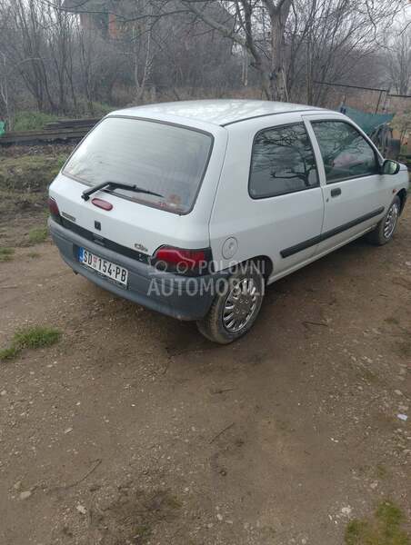 Renault Clio 