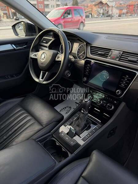 Škoda Superb 