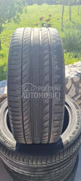 Continental 225/45 R19 Letnja