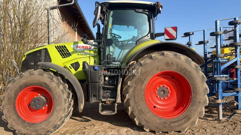 Claas Axion 870