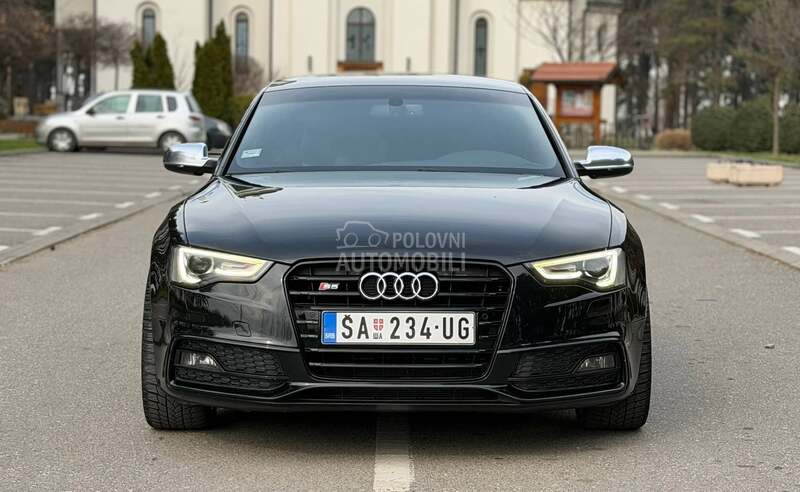 Audi S5 