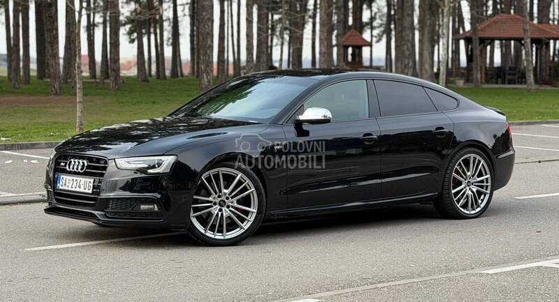 Audi S5 