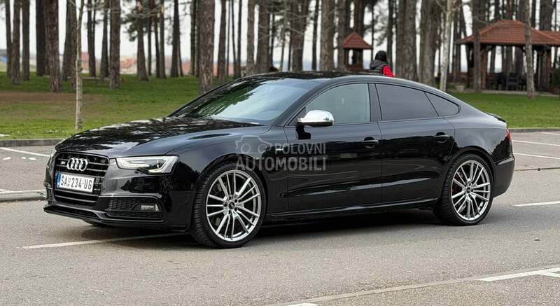 Audi S5 