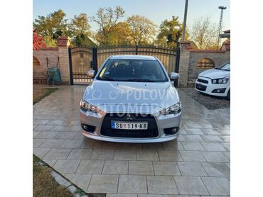 Mitsubishi Lancer 1.8 sportback  cvt