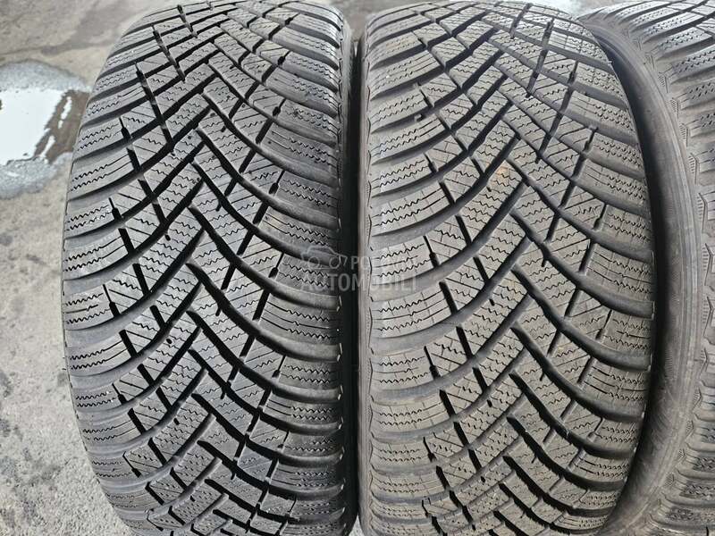 Hankook 195/45 R16 Zimska