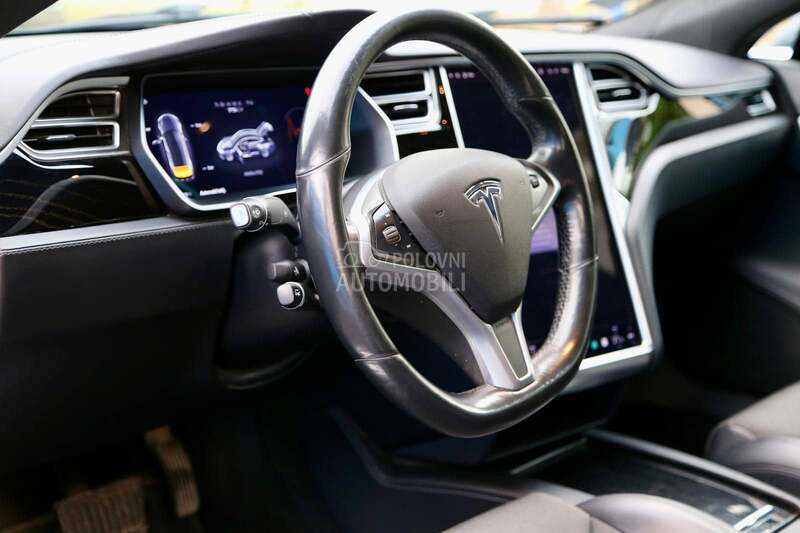 Tesla Model S 75d s