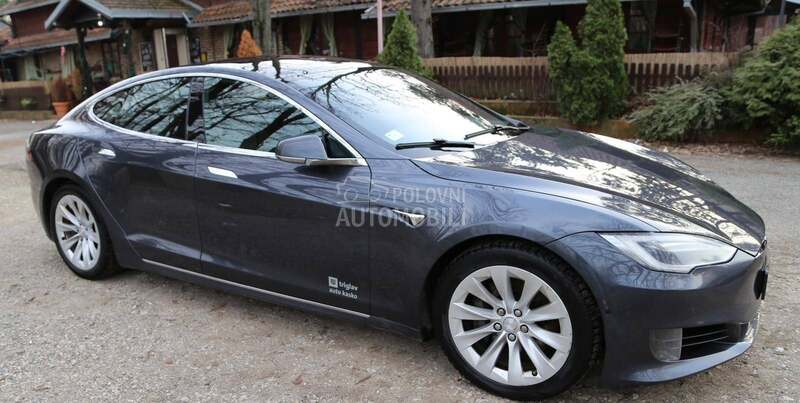 Tesla Model S 75d s