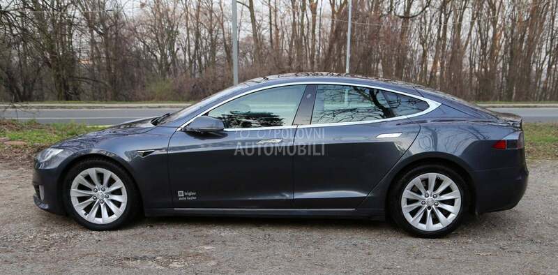 Tesla Model S 75d s