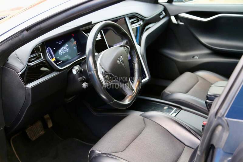 Tesla Model S 75d s