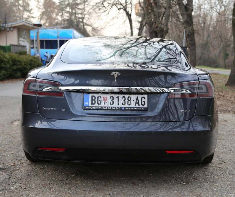 Tesla Model S 75d s