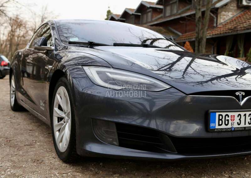 Tesla Model S 75d s