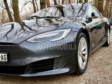 Tesla Model S 75d s