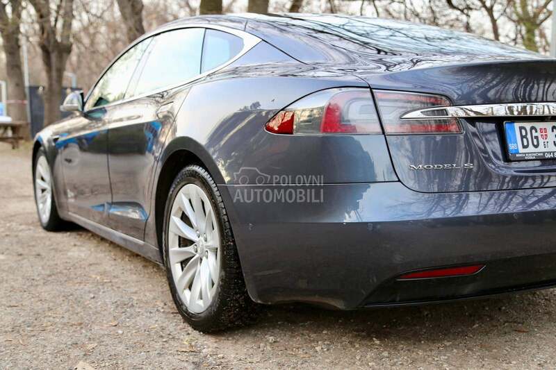 Tesla Model S 75d s