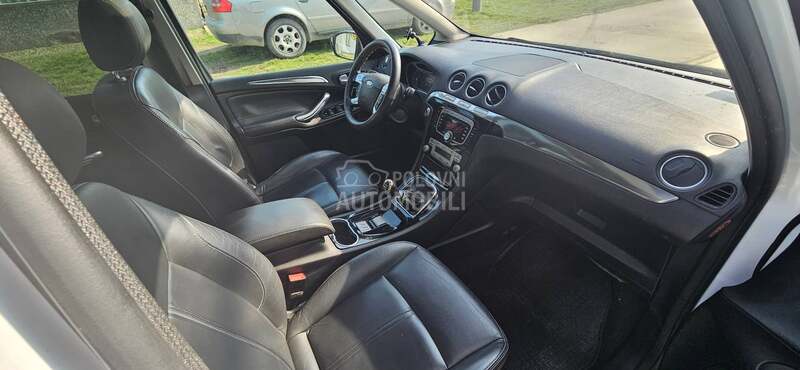 Ford Galaxy 2.0 TDCI