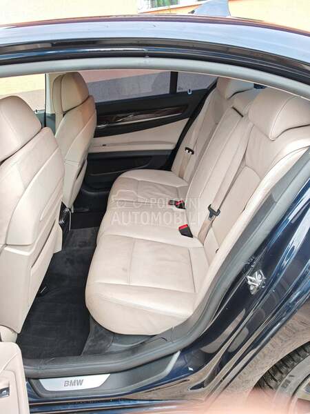BMW 730 