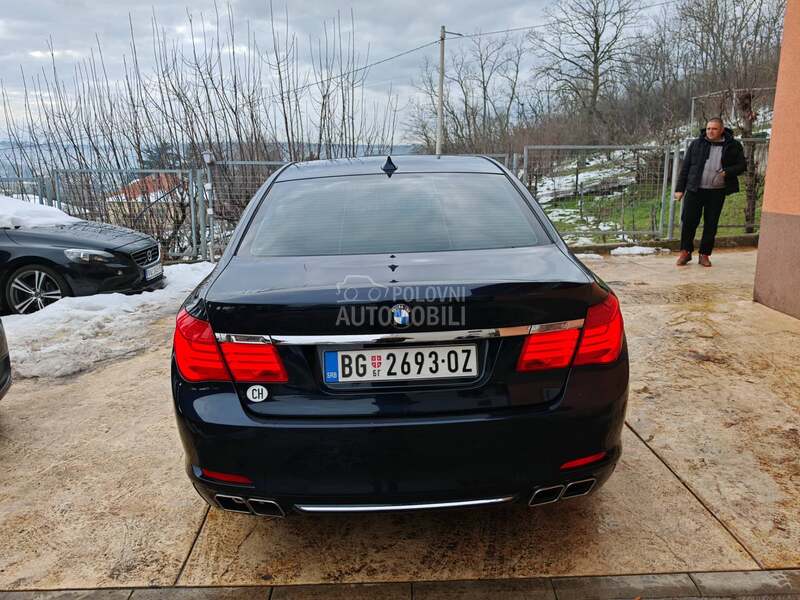 BMW 730 