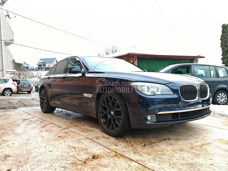 BMW 730 