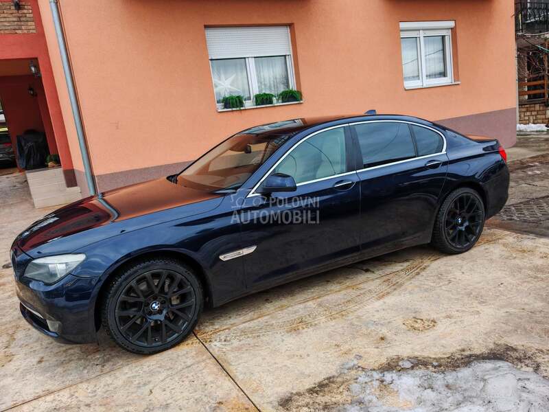 BMW 730 