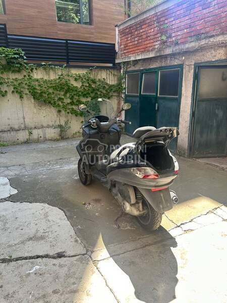 Piaggio MP3
