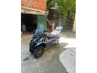 Piaggio MP3