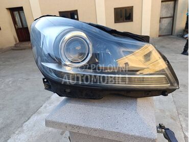 Far Mercedes w 204 za Mercedes Benz C Klasa za 2012. god.