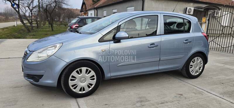 Opel Corsa D 1.4i