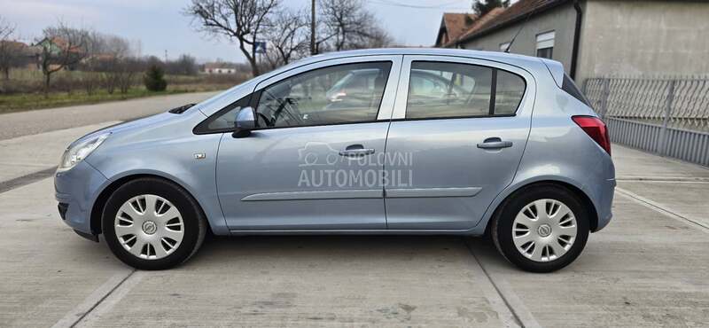Opel Corsa D 1.4i