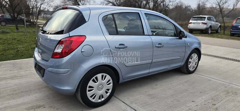 Opel Corsa D 1.4i