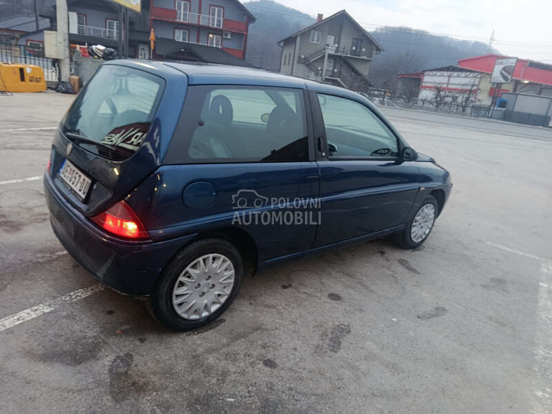 Lancia Ypsilon 