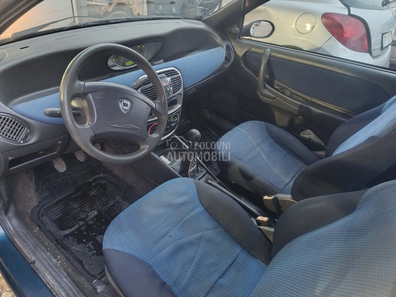 Lancia Ypsilon 