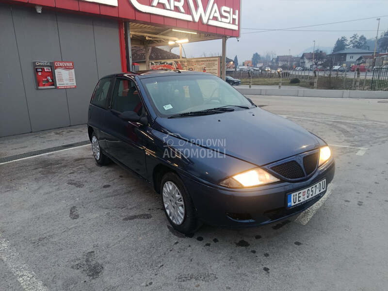 Lancia Ypsilon 